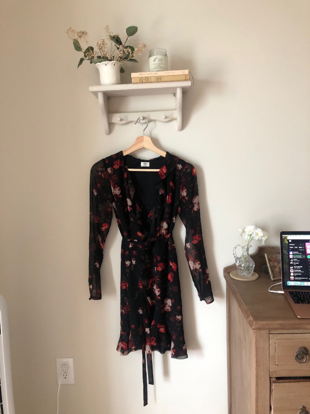 Aritzia - Wilfred Louise dress - XXS 🥀